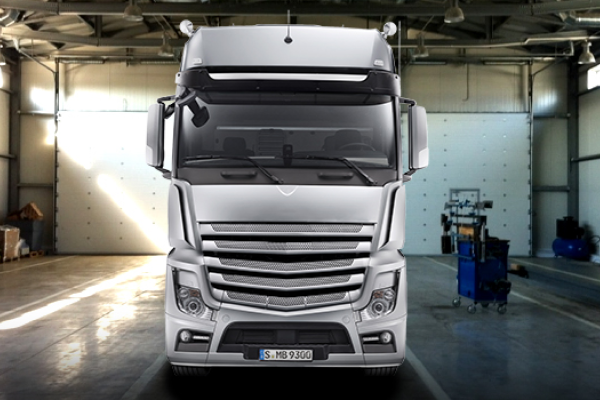 Установка алюминиевого топливного бака 620 литров на Mercedes Actros